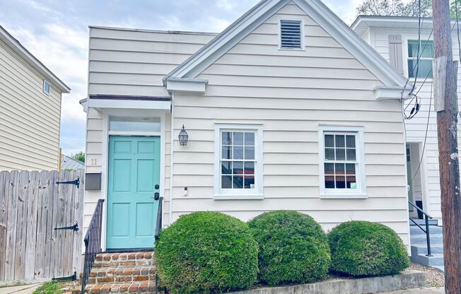 Available July 9th. FULLY FURNISHED 3 BR in the Heart of Downtown Charleston!