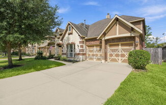4 beds, 3.5 baths, 3,468 sqft, $3,195