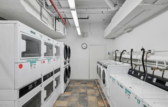 Studio, 1 bath, $3,500, Unit 425