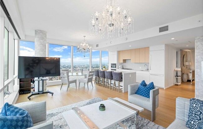 2 beds, 2 baths, 1,309 sqft, $7,000, Unit 4111