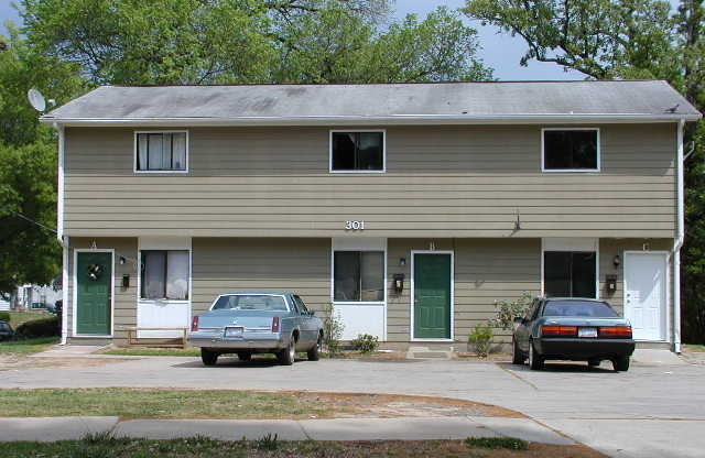 301 South Guthrie Avenue