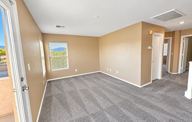 3 beds, 2.5 baths, $2,250