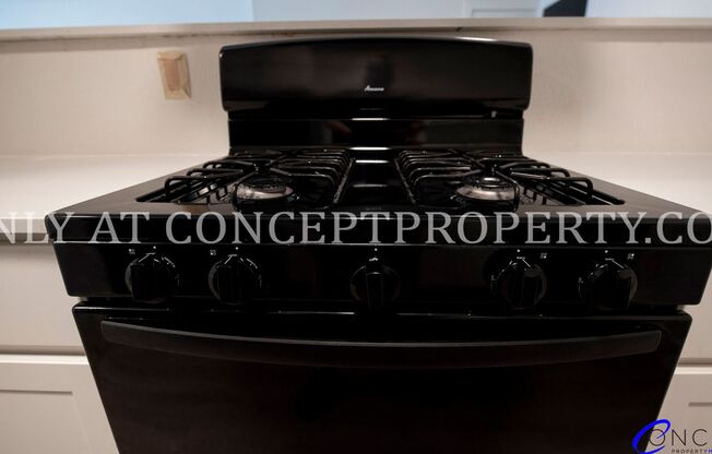 2 beds, 1 bath, 894 sqft, $1,599, Unit 23