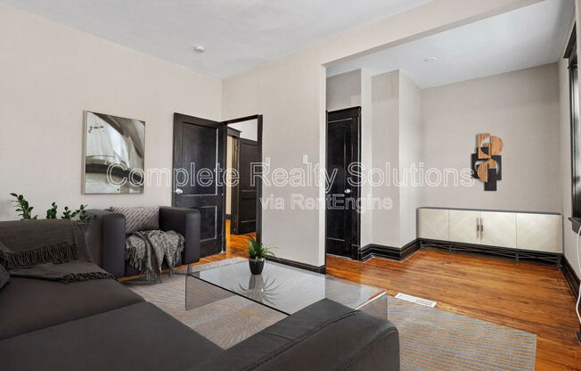 3001 S COMPTON AVE