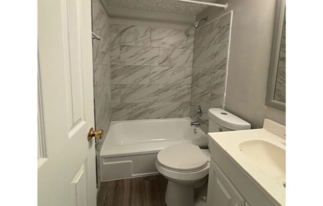 1 bed, 1 bath, 560 sqft, $845, Unit 720-15