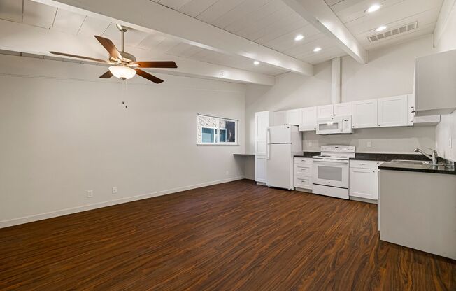 1 bed, 1 bath, 550 sqft, $1,275
