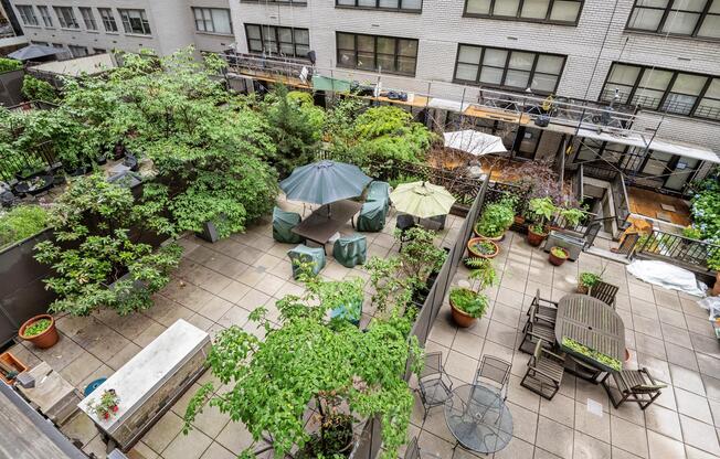 225 E 57 ST