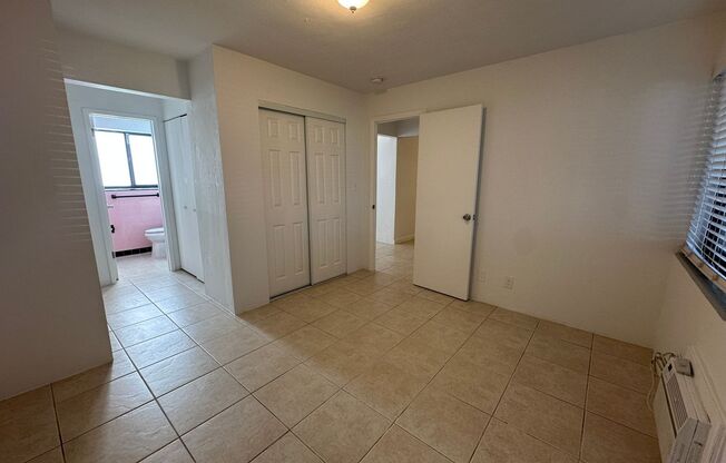 1 bed, 1 bath, 450 sqft, $1,395, Unit 4