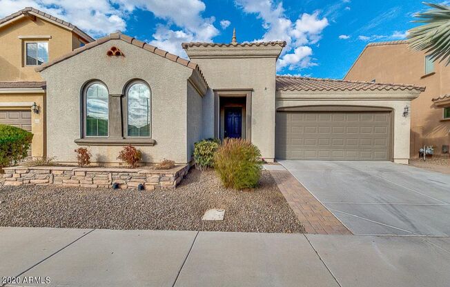 Great single level home in Chandler