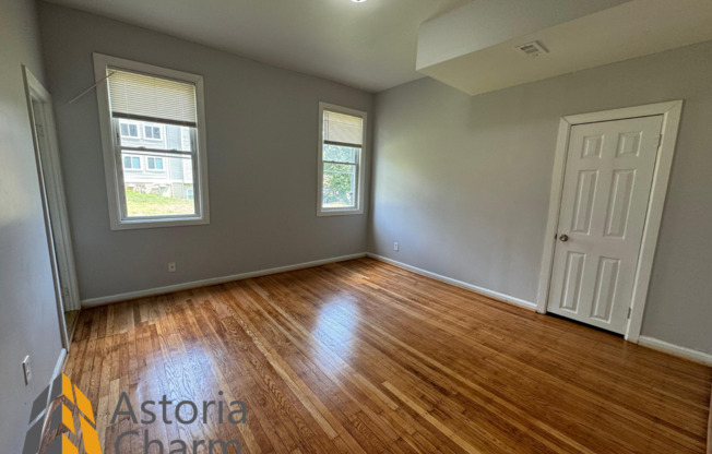 1 bed, 1 bath, $1,150, Unit 3508 Clifton Ave Unit A2