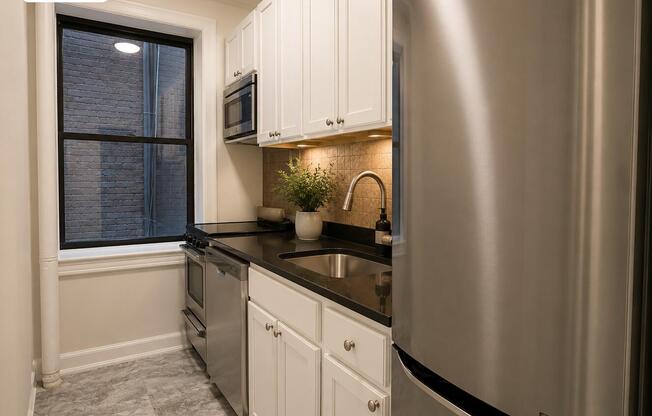 74 W 69 ST