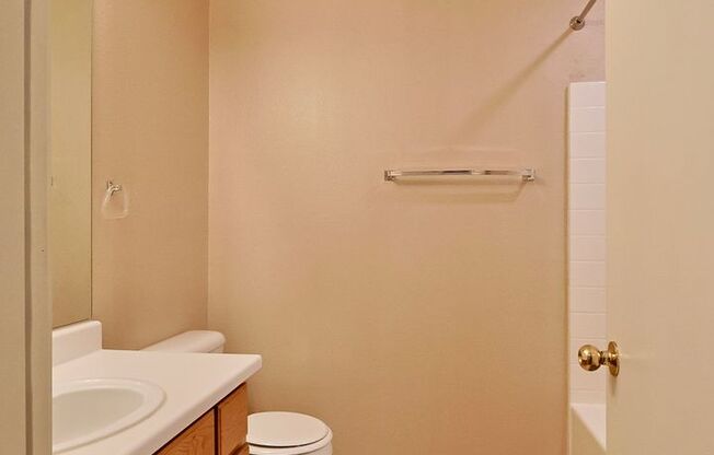 3 beds, 2.5 baths, $1,750