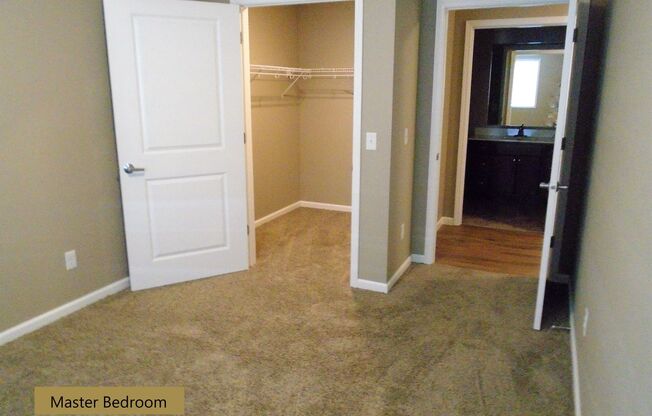 2 beds, 1 bath, 999 sqft, $1,380, Unit 320-313