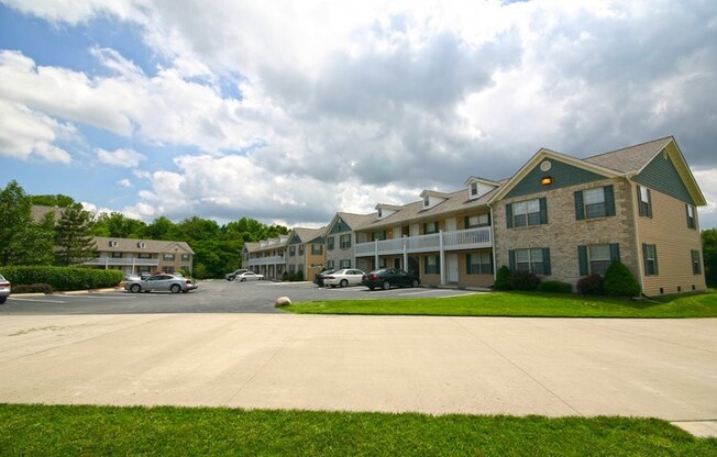 1 bed, 1 bath, 612 sqft, $1,015, Unit 1670-10 PVC