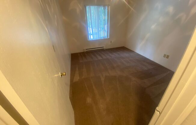 Jamestowne Plaza Apartments