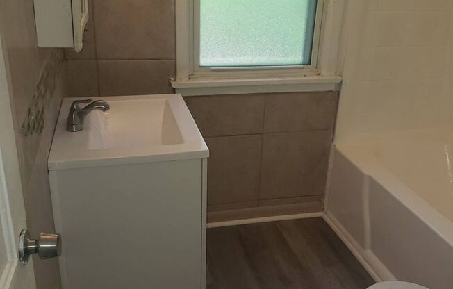 Charming 3-Bedroom Property in Prime Location