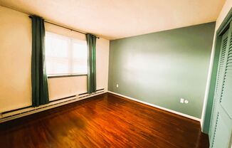 2 beds, 1 bath, $2,250, Unit Unit #6