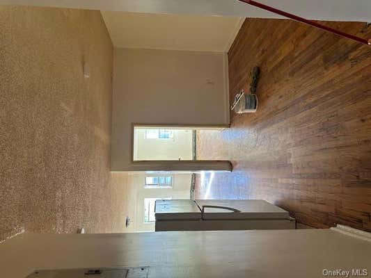 3 beds, 2 baths, 3,900 sqft, $3,777, Unit 3