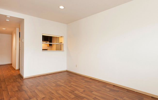 1 bed, 1 bath, 525 sqft, $1,678, Unit 104