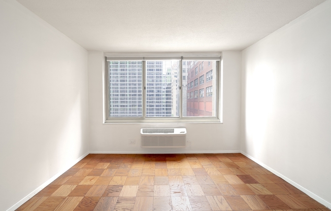 1 bed, 1 bath, 565 sqft, $4,250, Unit 8B
