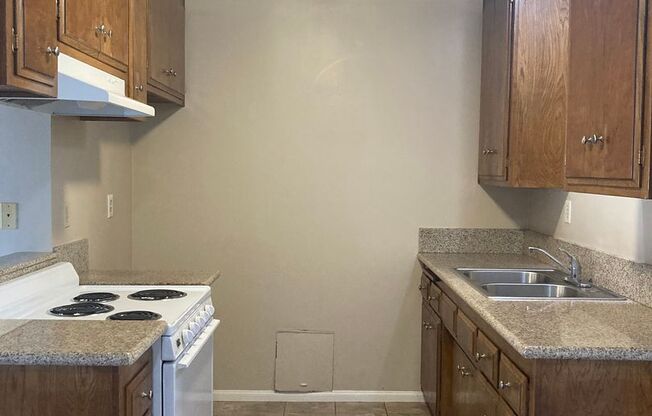 1 bed, 1 bath, 675 sqft, $1,795, Unit 7