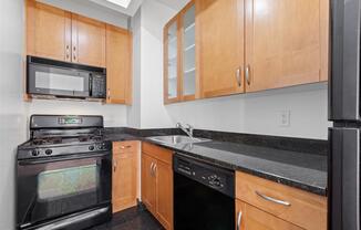 1 bed, 1 bath, 959 sqft, $4,744, Unit 21A