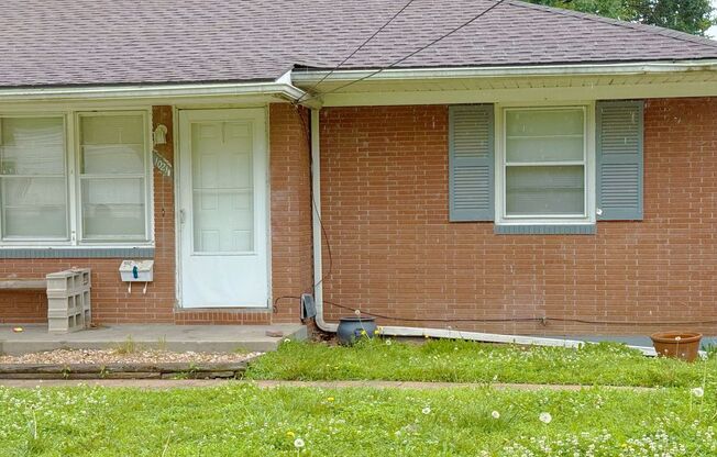 1019 - 1021 S Appleton Ave.