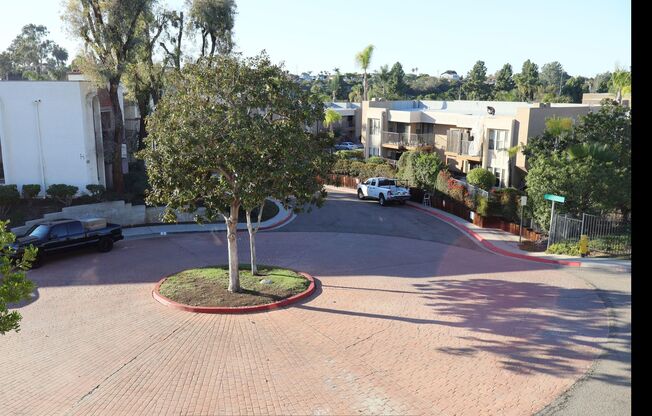 2 beds, 2 baths, $2,495, Unit # 18