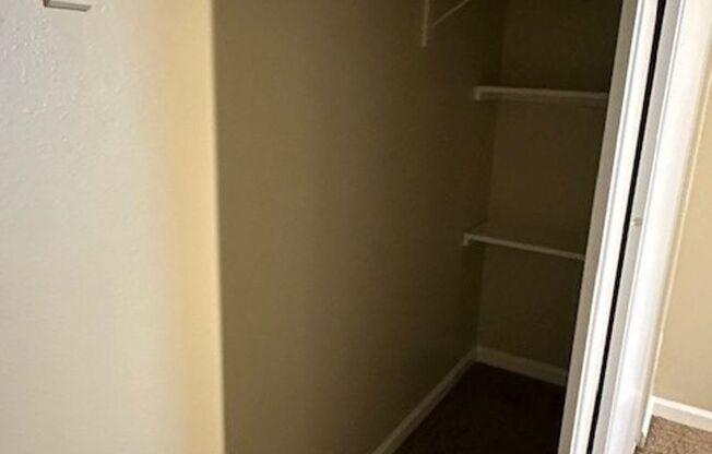 1 bed, 1 bath, 700 sqft, $1,720, Unit 146