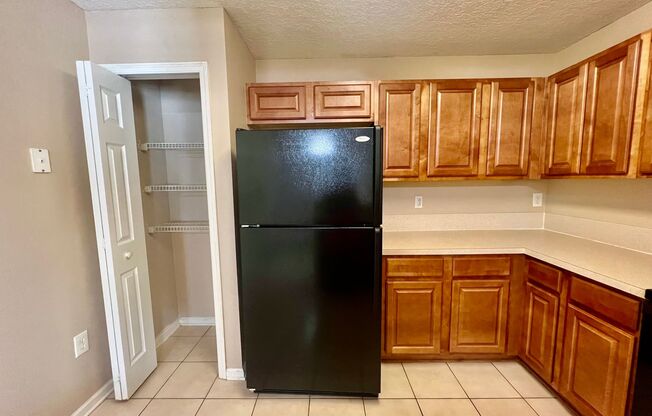 3 beds, 2 baths, $1,500, Unit # 709