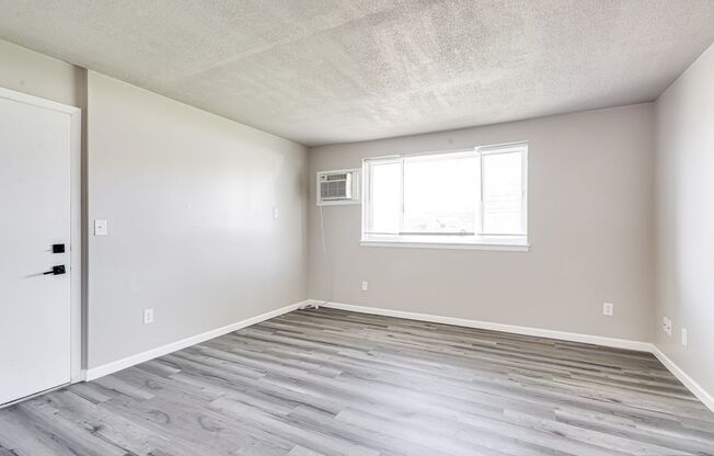 2 beds, 1 bath, 625 sqft, $1,099, Unit 1020 - 2B
