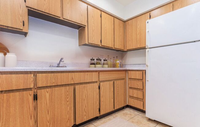 2 beds, 1 bath, 760 sqft, $1,140, Unit 2031