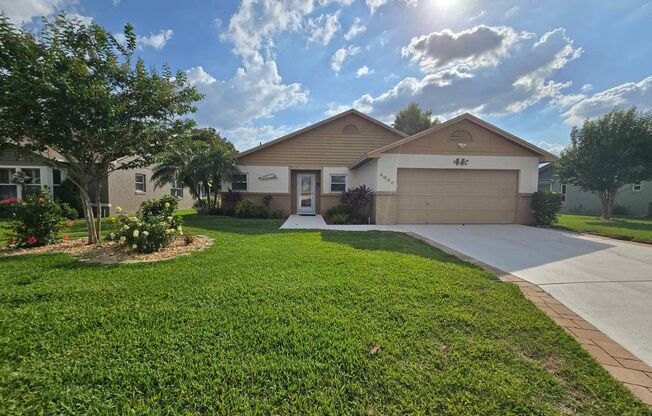 Beautiful, Furnished 2/2 Home For Rent in Sandpiper Golf And Country Club