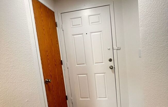 2 beds, 1 bath, 902 sqft, $1,375, Unit W - 053