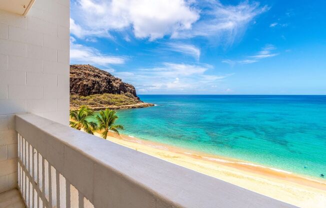 Makaha Beach Cabanas
