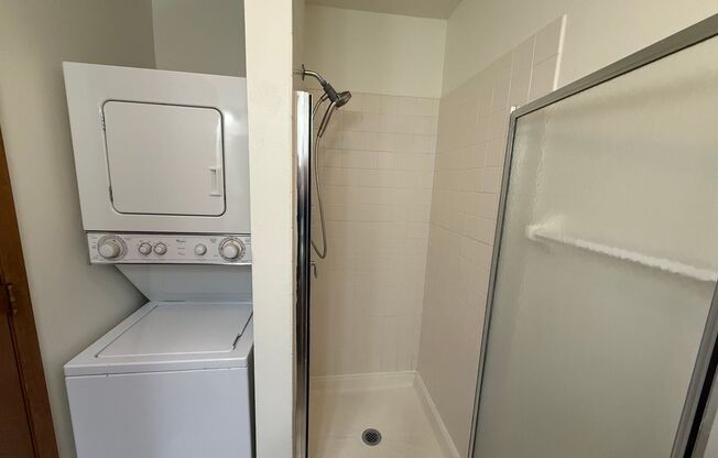 2 beds, 2 baths, 950 sqft, $1,695, Unit 7657CB