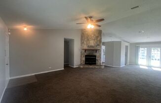 4 beds, 2 baths, $1,700