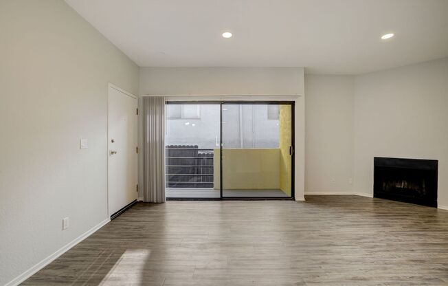 2 beds, 2 baths, 1,000 sqft, $2,698, Unit 150