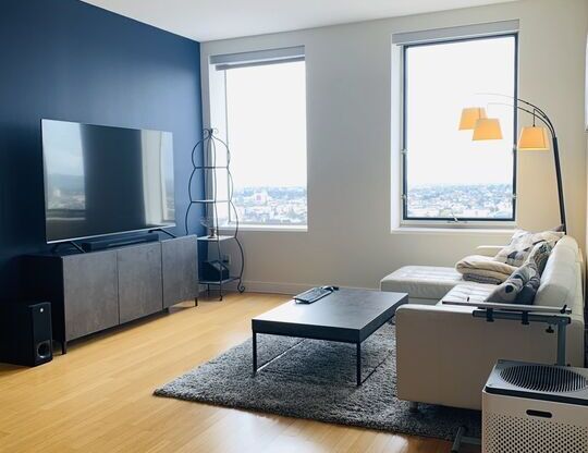 1 bed, 1 bath, 750 sqft, $2,600, Unit 2011