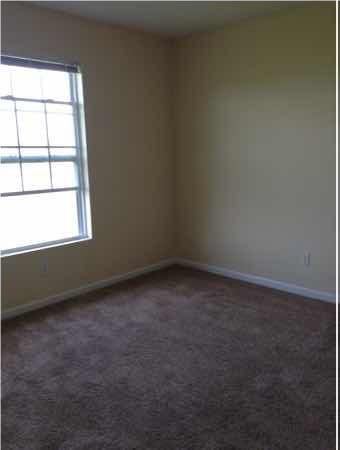 3 beds, 2.5 baths, 1,350 sqft, $1,400, Unit 3759 South Cramer Circle