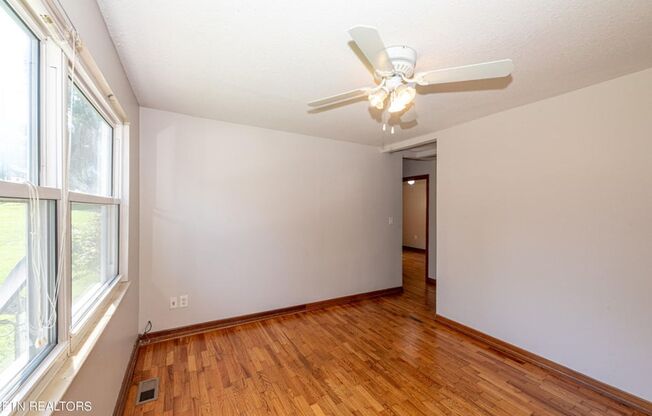 3 beds, 1 bath, $1,750