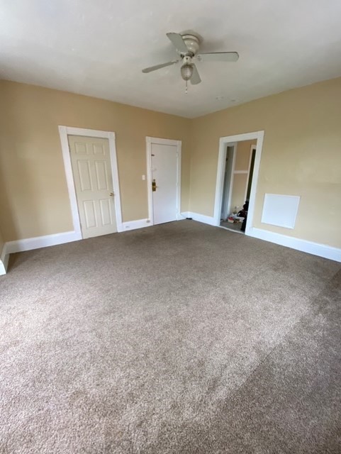 2 beds, 1 bath, 700 sqft, $2,400, Unit 3