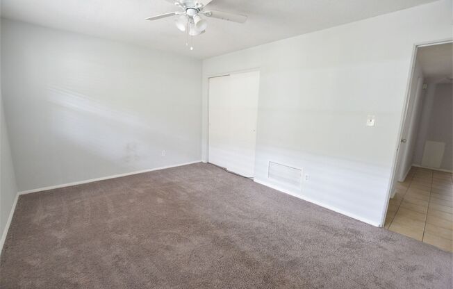 2 beds, 1 bath, 900 sqft, $1,450, Unit 14
