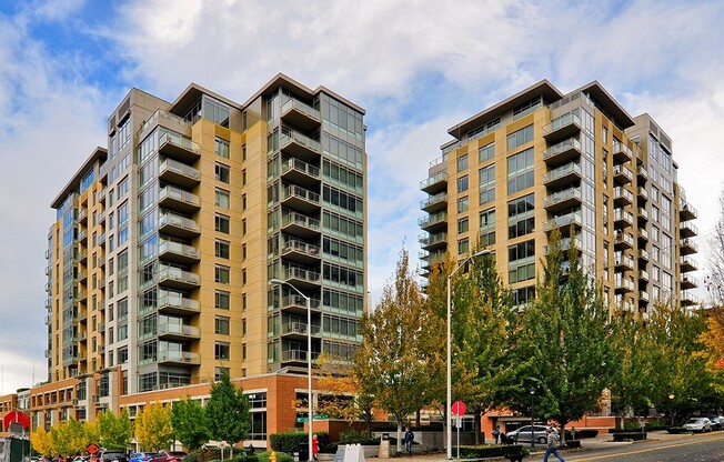 Great 2bd 2ba condo in Downtown/South Lake Union/Denny Triangle Parking, Utilities W/S/G/G all included!