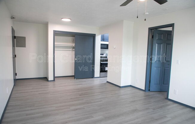 7118 JONES CIR