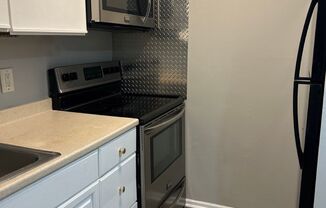 1 bed, 1 bath, $1,400