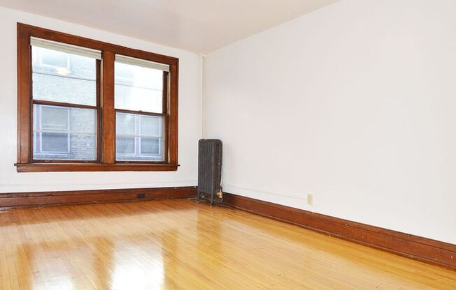 1 bed, 1 bath, 410 sqft, $880, Unit 22 - 17
