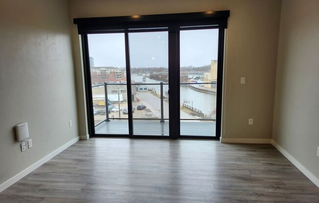 1 bed, 1 bath, 630 sqft, $1,350, Unit 402