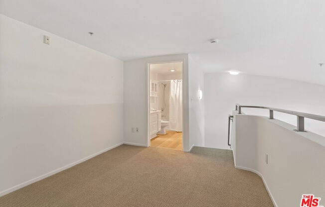 1 bed, 2 baths, 1,149 sqft, $3,750, Unit 438