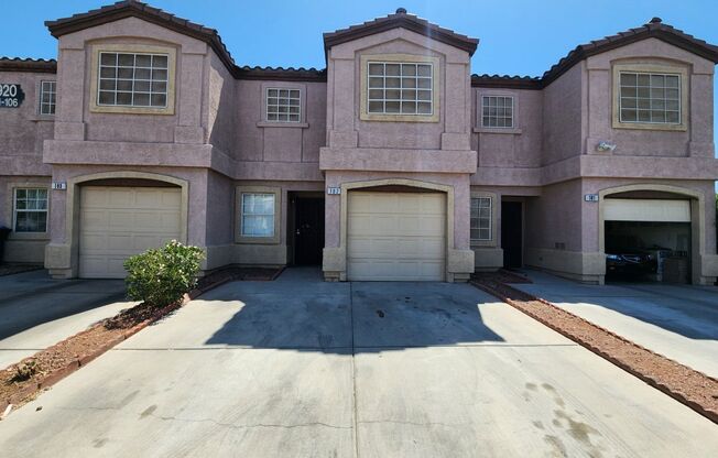 Beautiful 3 Bedroom & 2 1/2 Bath Condo.